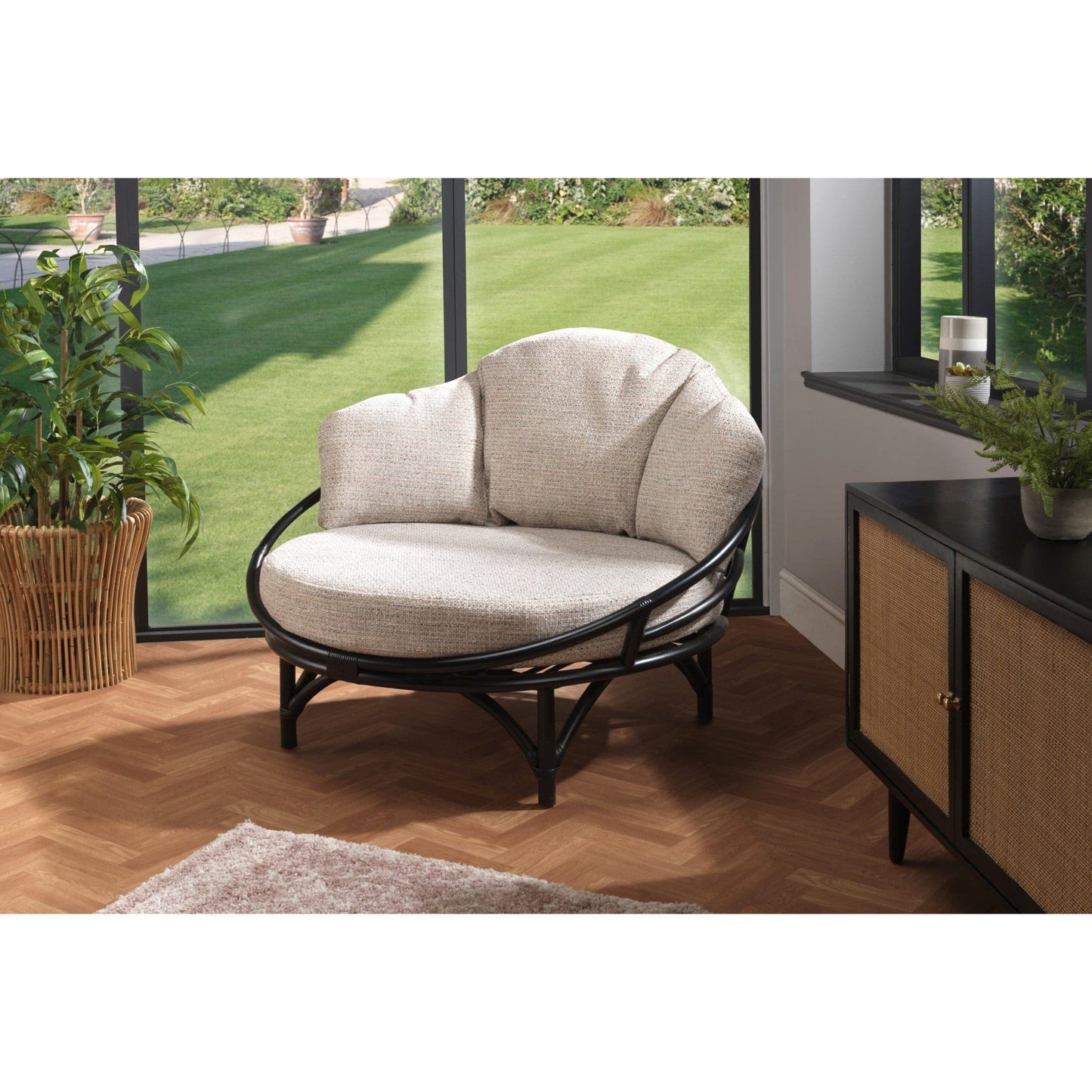 Rattan Black Snug Cuddle Chair