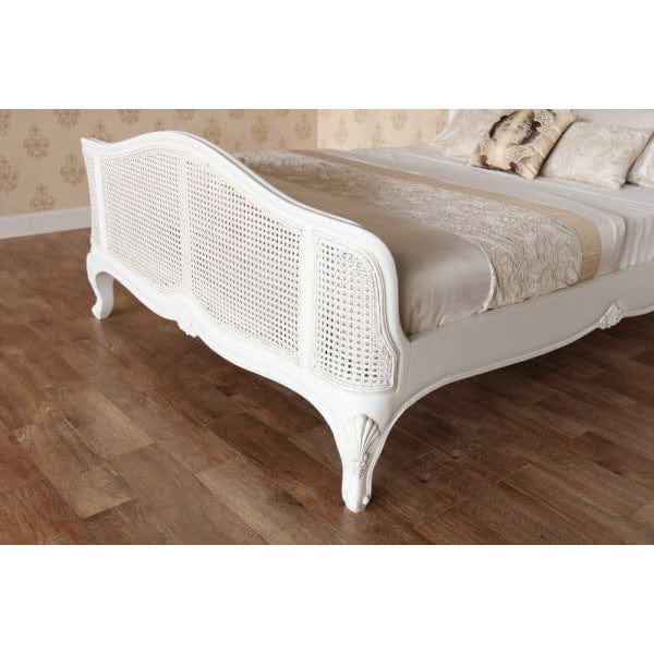 Rattan 2024 bed white